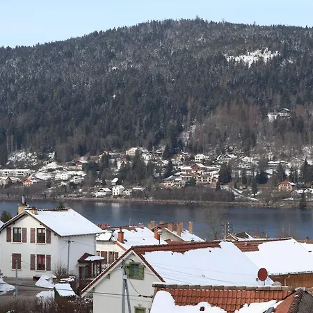 Apartment De 2 Avec Terrasse Et Wifi A A 1 Km Des Pistes